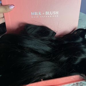 Milk & Blush 20” 265g Natural Black hair extensions like NEW! 💗